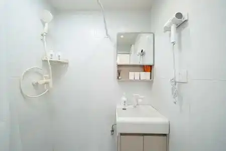 Ling Homestay - 422