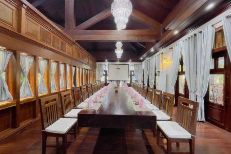 Try Palace Resort & Spa - 10