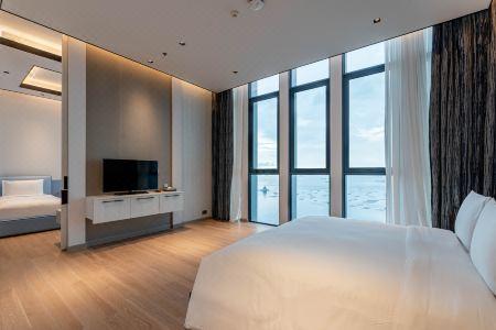 S Sriracha & Residence - 71