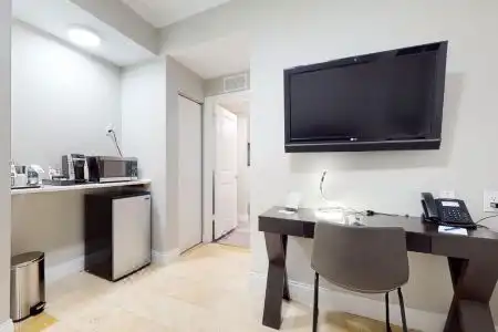 Nuvo Suites - Miami Doral - 60
