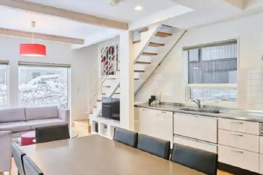 Niseko Central Houses and Apartments - 49