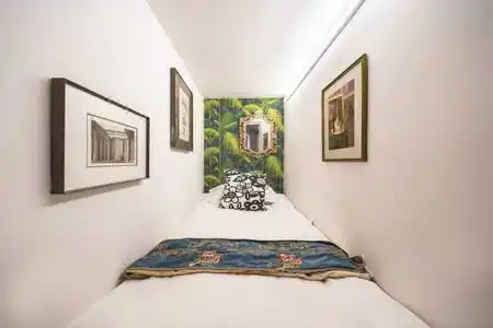 Ling Homestay - 360