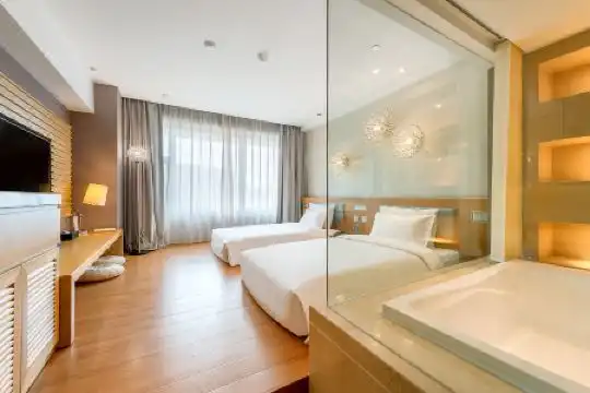 Crystal Orange Guangzhou Yuexiu Taojin - 18