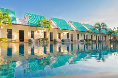The Green Beach Resort - 12