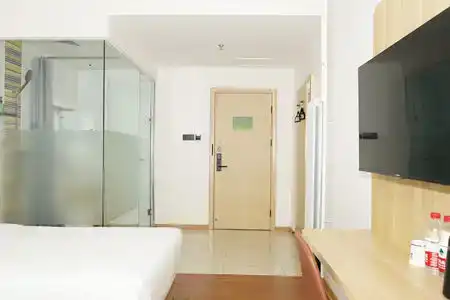 7Days Inn (Beijing Zhongguancun Suzhoujie Subway Station) - 1