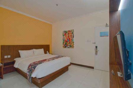 Picasso Inn - 1