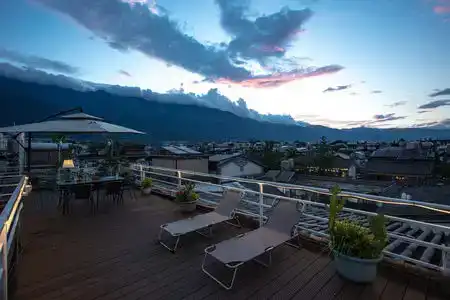 Daqian Boutique Hostel Inn - 3