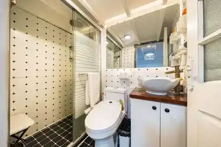 Ling Homestay - 108