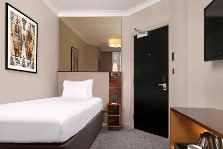 Strand Palace - 1