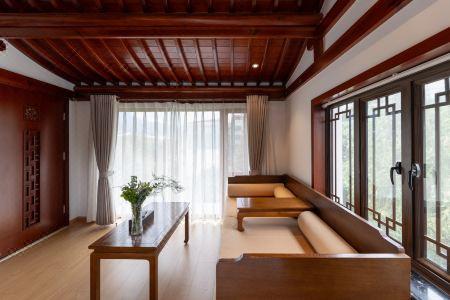 COURTYARD - 66