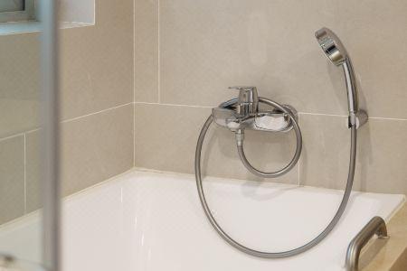 Ascott - 82