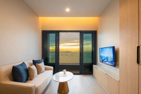 S Sriracha & Residence - 118