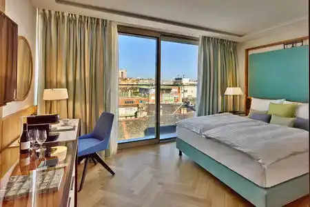 EST Grand Savoy - 2