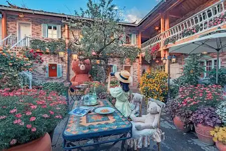 GUANXIN · Half a Mile | Monet Garden Inn Monet Garden - 5