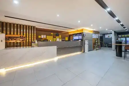 IU Guangzhou Tianhe East Sports Center Subway Station Branch - 5