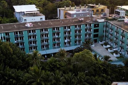 EBS Phuket Hostel - 1