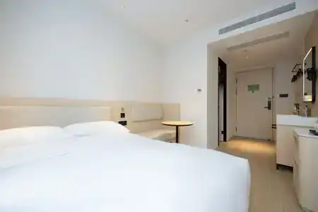 Hi Inn - 8