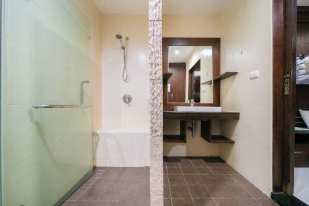 EBS Phuket Hostel - 16