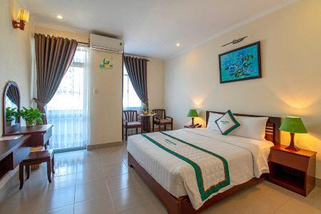 Green Garden Residence by OYO Rooms - 4