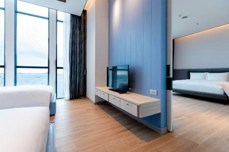 S Sriracha & Residence - 73