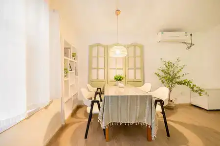 Ling Homestay - 214