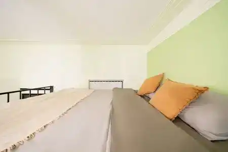 Ling Homestay - 185