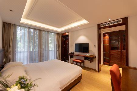 COURTYARD - 12
