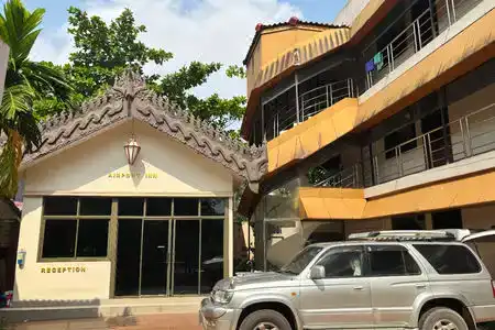 Airport Inn - 4