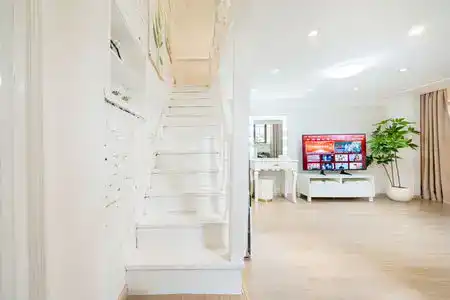 Ling Homestay - 210