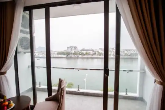Golden Palm HaLong - 48