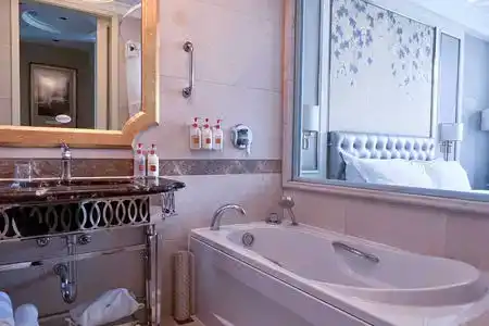 Crowne Plaza ZHENGZHOU by IHG - 77