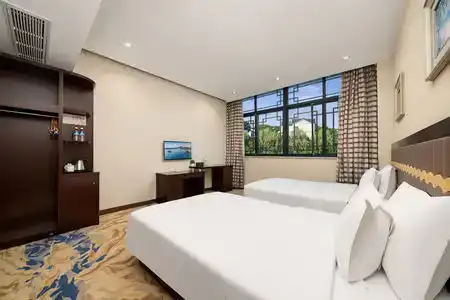 Riverside · Waterfront - 20