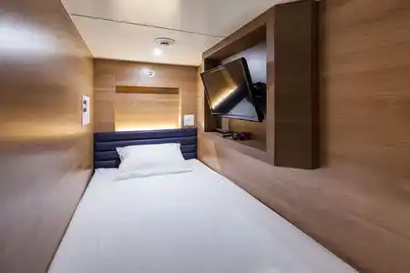 Y's Cabin Osaka Namba - 1