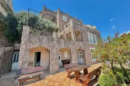 Contessa Apartments - 2