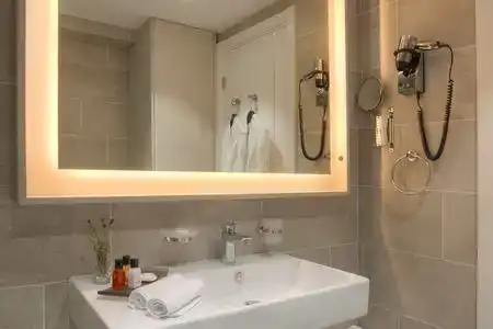Fontana Seafront Residences - 32