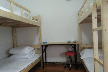 Lemon Youth Hostel - 12