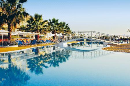 Sandy Beach Resort - 3
