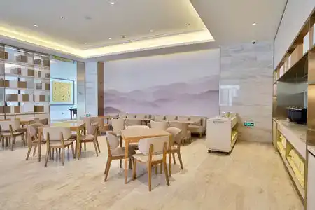 JI (Shanghai Hongqiao National Exhibition Center Shenhong Road) - 4