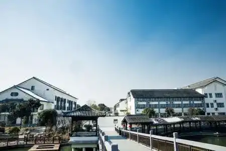 Luyi Resort - 1