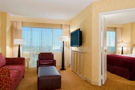 Hilton - 10