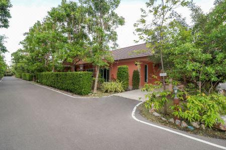Baan Phing Phu Praew Cha-Am - 1