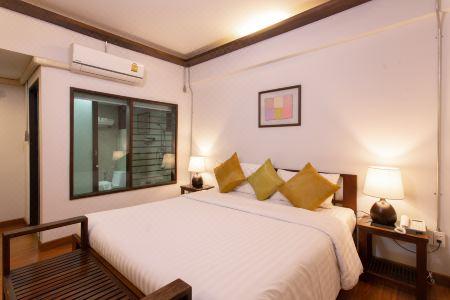 Night Bazaar Inn - 71