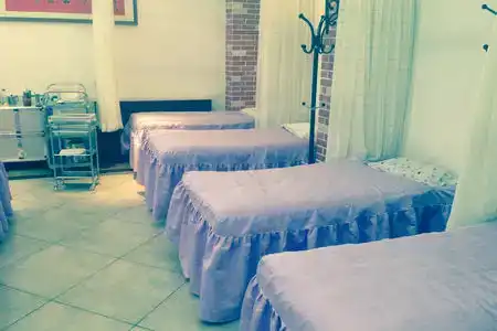 Dalian Anxingtang Guest House - 8