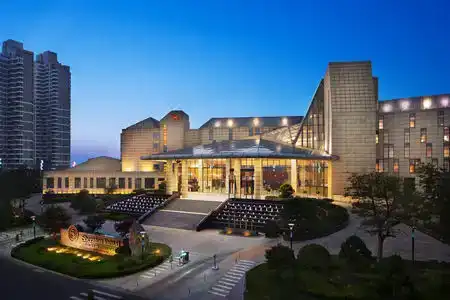 Sheraton Yantai Golden Beach Resort - 1