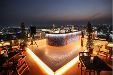 Ritz Grand - 4