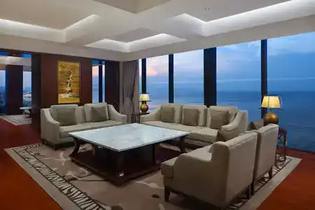 Sheraton Yantai Golden Beach Resort - 4