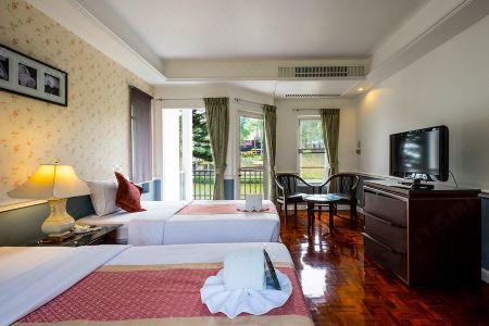 Brookside Valley Resort - 42