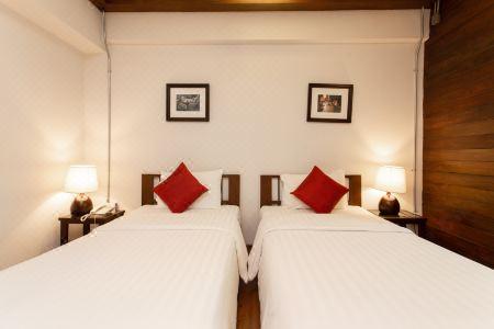 Night Bazaar Inn - 41