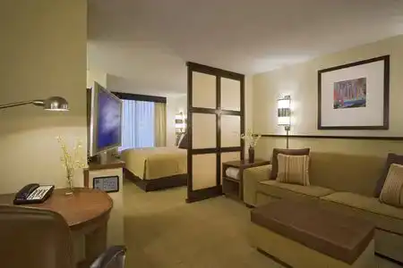 Hyatt Place SLC Downtown Gateway - 2