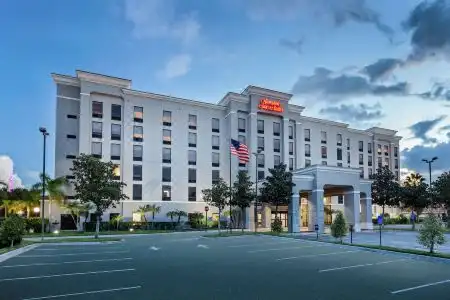 Hampton Inn & Suites Orlando-International Dr. North - 1